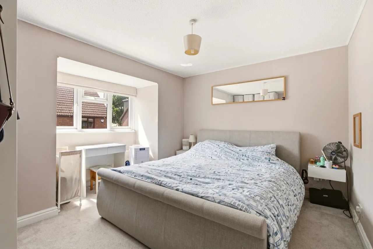 Holly Farm Close, Caddington, LU1, photo 7