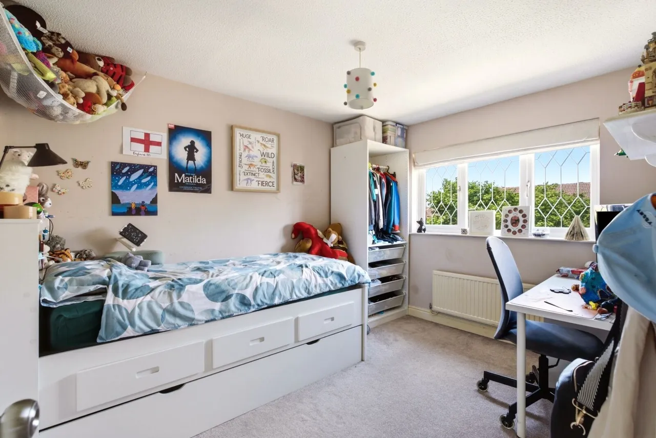 Holly Farm Close, Caddington, LU1, photo 9