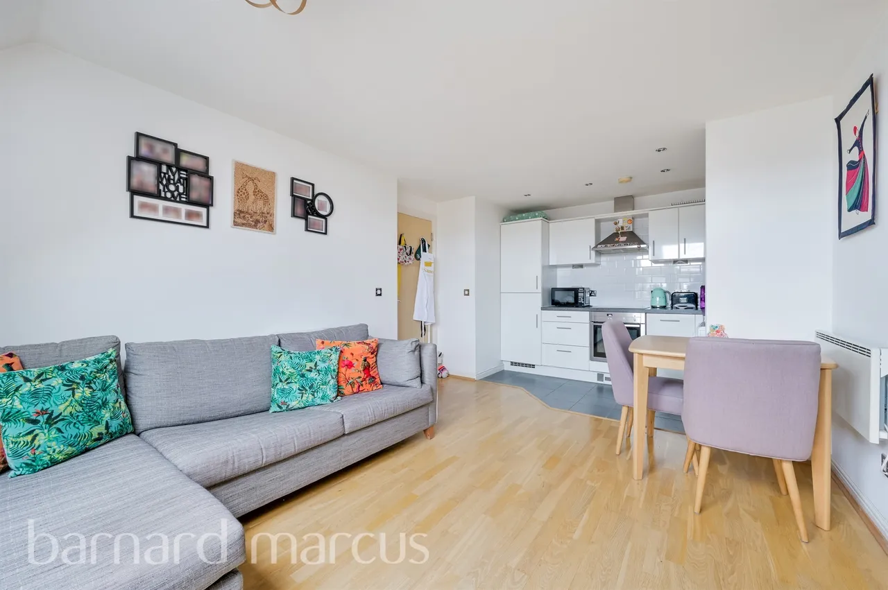 Garratt Lane, London, SW18, photo 9