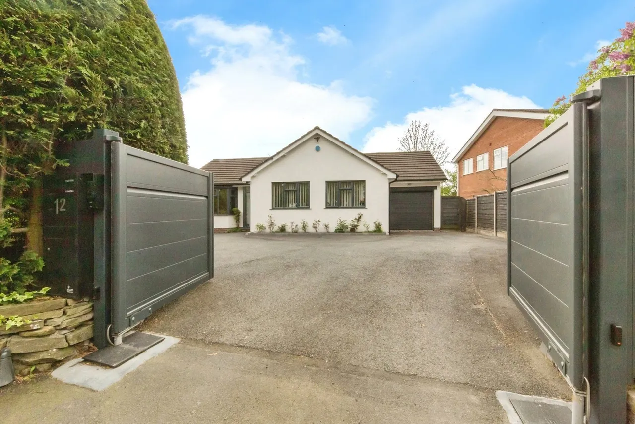 Priory Lane, Macclesfield, Cheshire, SK10, photo 17