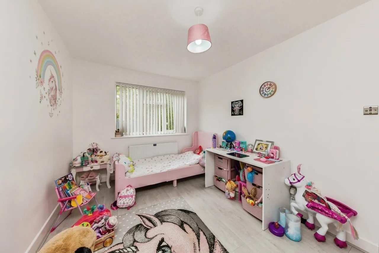 Priory Lane, Macclesfield, Cheshire, SK10, photo 12
