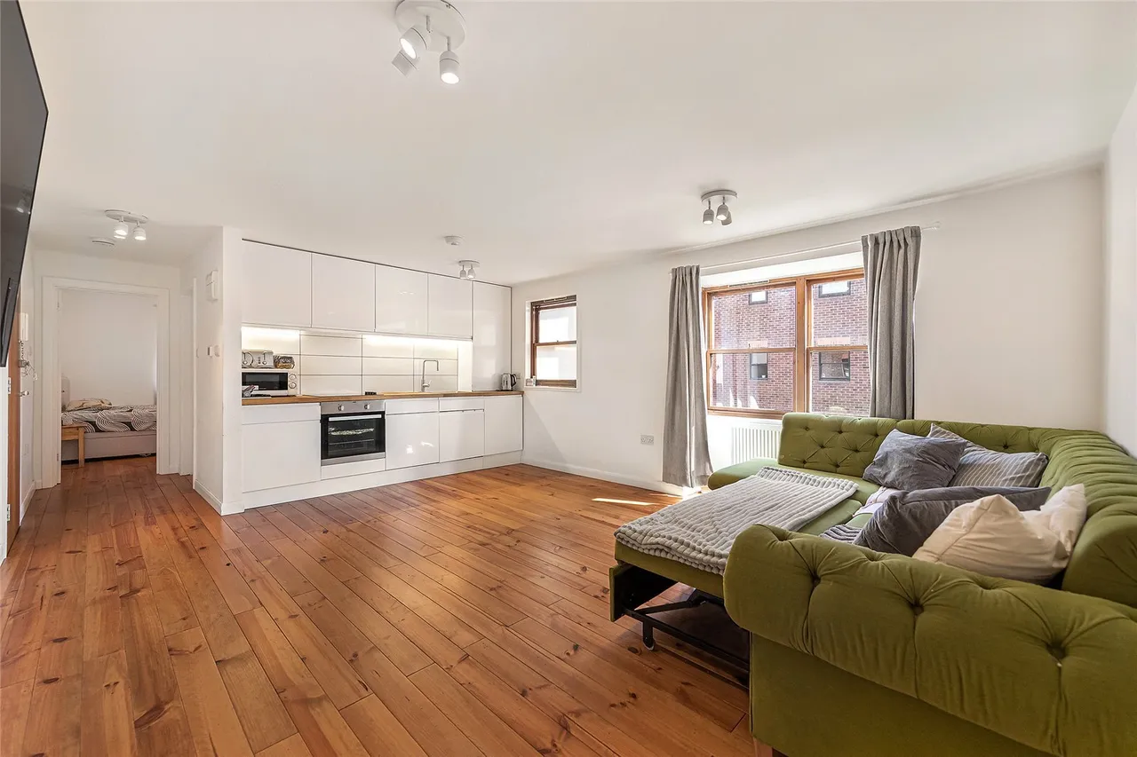1 bed flat to rent, Mayfield Road, Shepherds Bush, W12