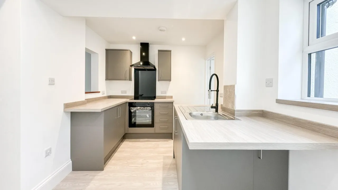 Merioneth Street, Victoria Park, BS3, photo 8