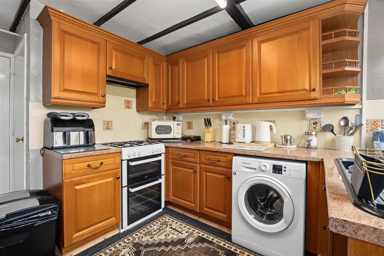Firbank Court, Chilwell, NG9, photo 8
