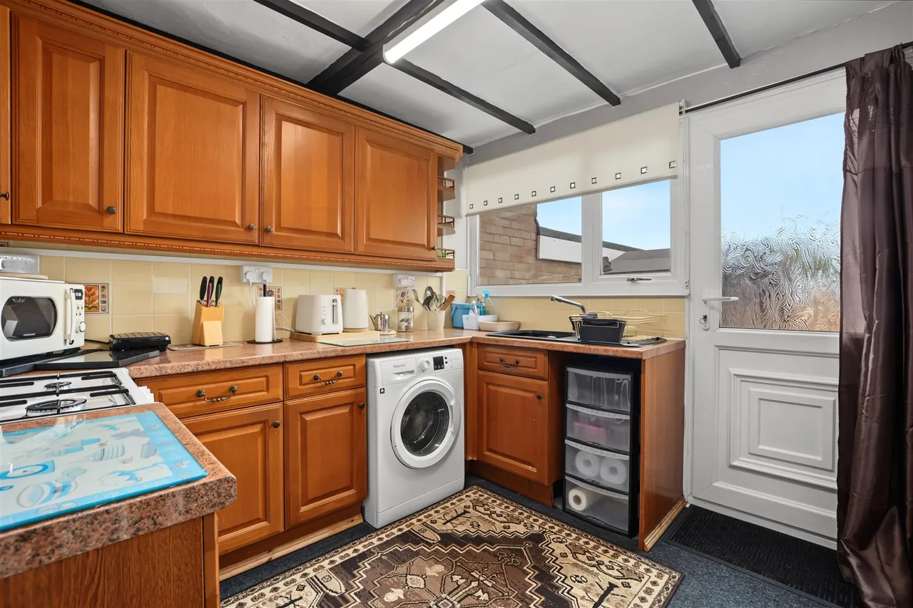 Firbank Court, Chilwell, NG9, photo 9