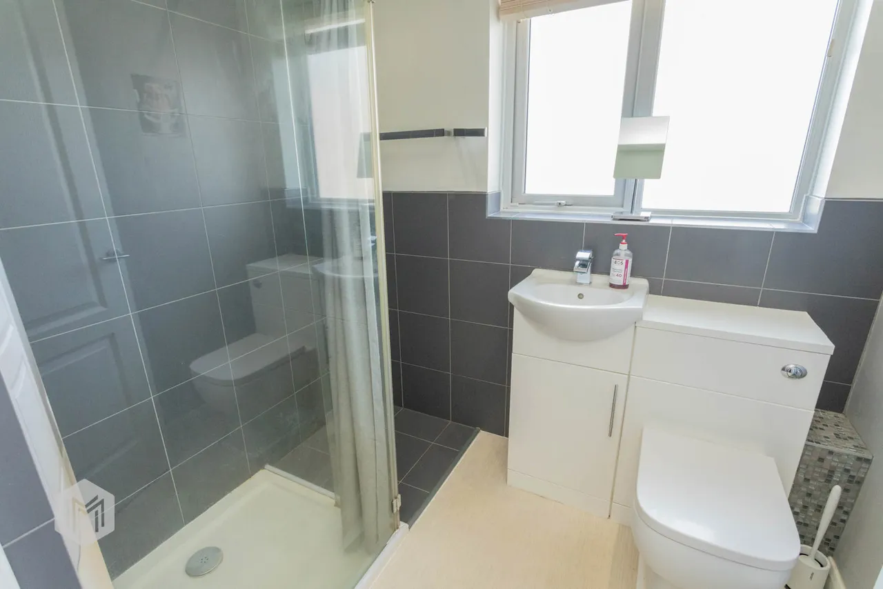 Woolmer Close, Birchwood, Warrington, WA3 6TT, photo 18