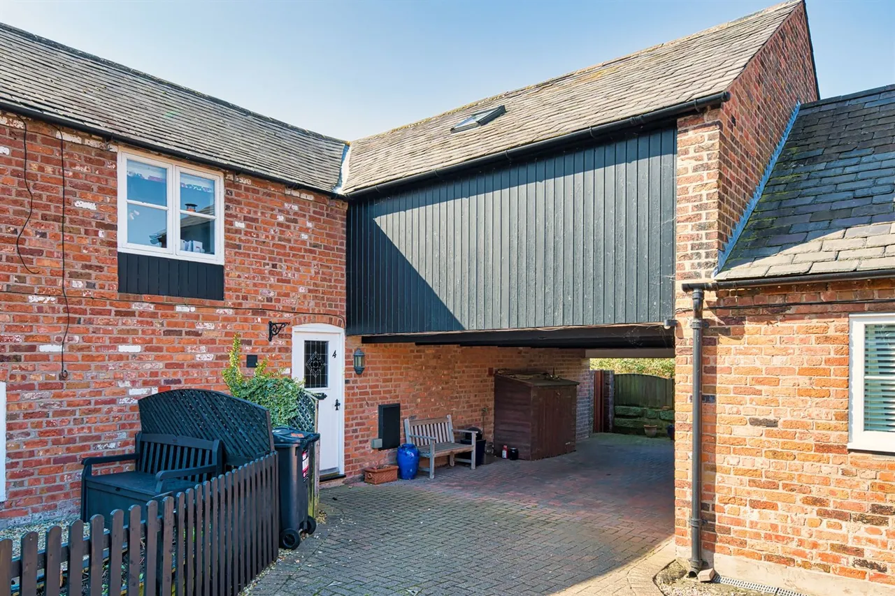 Chester Road, Frodsham, photo 17