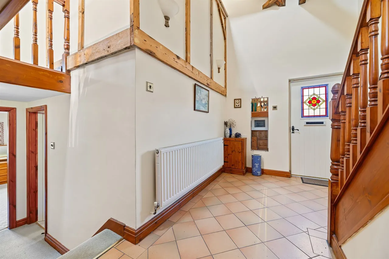 Chester Road, Frodsham, photo 11