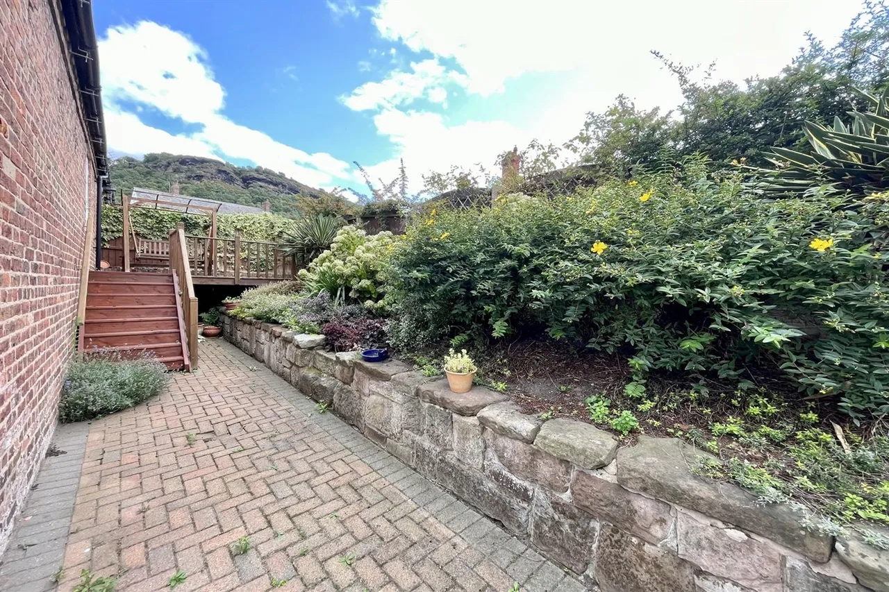 Chester Road, Frodsham, photo 21