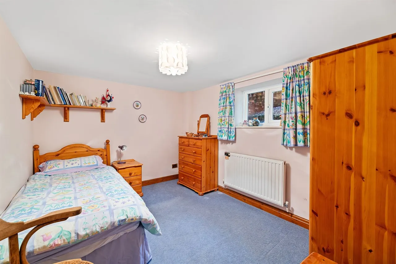 Chester Road, Frodsham, photo 16