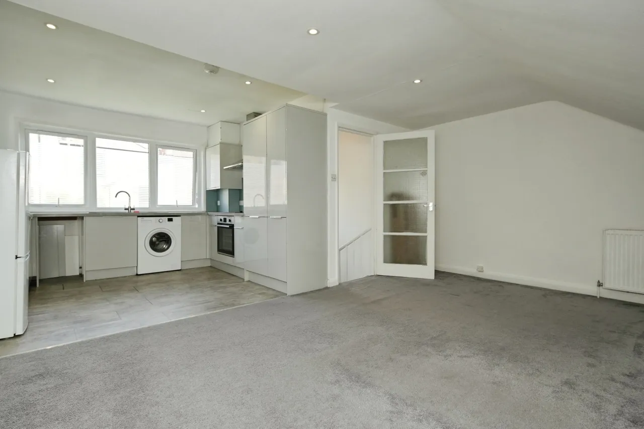 Lansdowne Street, Hove, BN3, photo 2