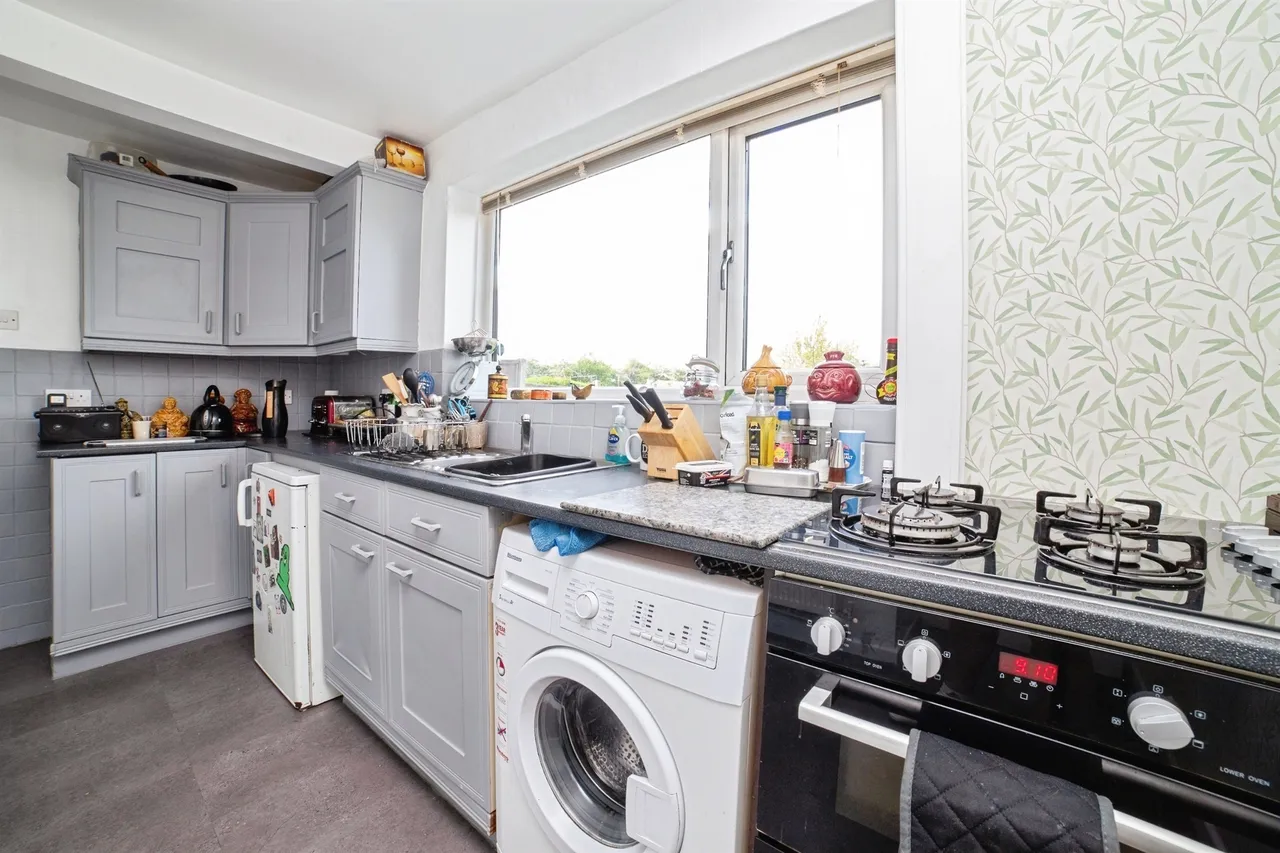 Deamon Street, Blackwell, DE55, photo 2