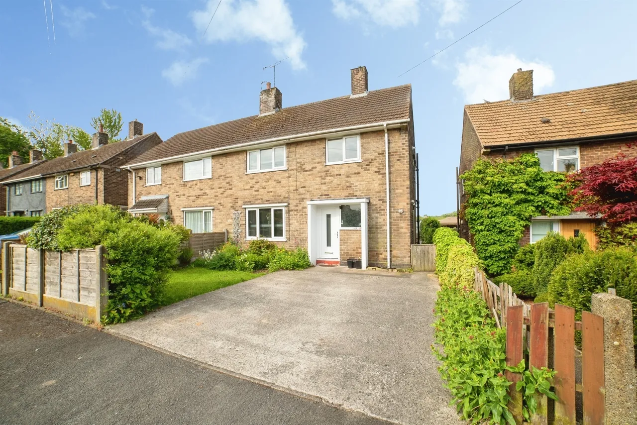 3 bed house for sale, Deamon Street, Blackwell, DE55