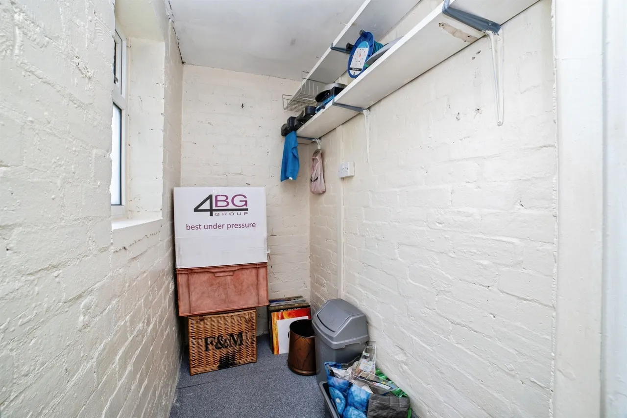 Deamon Street, Blackwell, DE55, photo 9