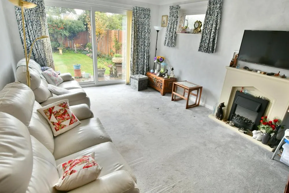 Parmiter Drive, Wimborne, BH21, photo 3
