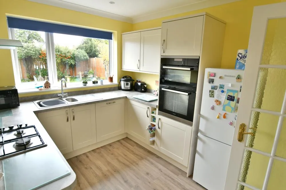 Parmiter Drive, Wimborne, BH21, photo 6