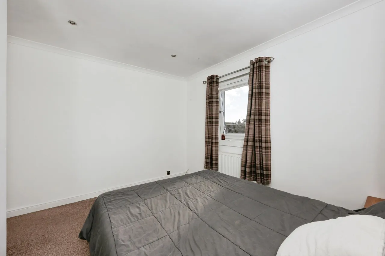 Wedderburn Crescent, Dunfermline, KY11, photo 21