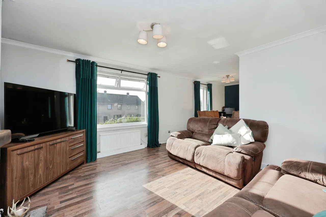 Wedderburn Crescent, Dunfermline, KY11, photo 7