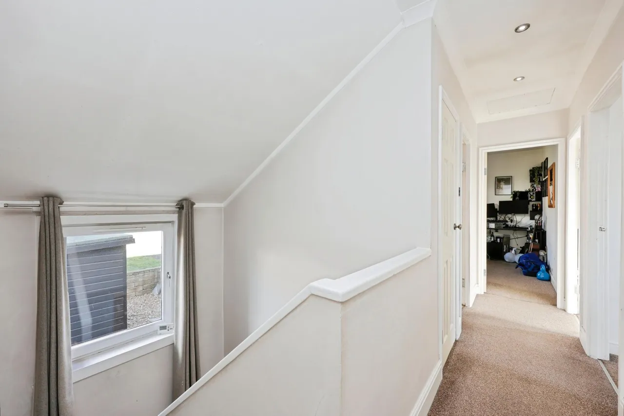 Wedderburn Crescent, Dunfermline, KY11, photo 18