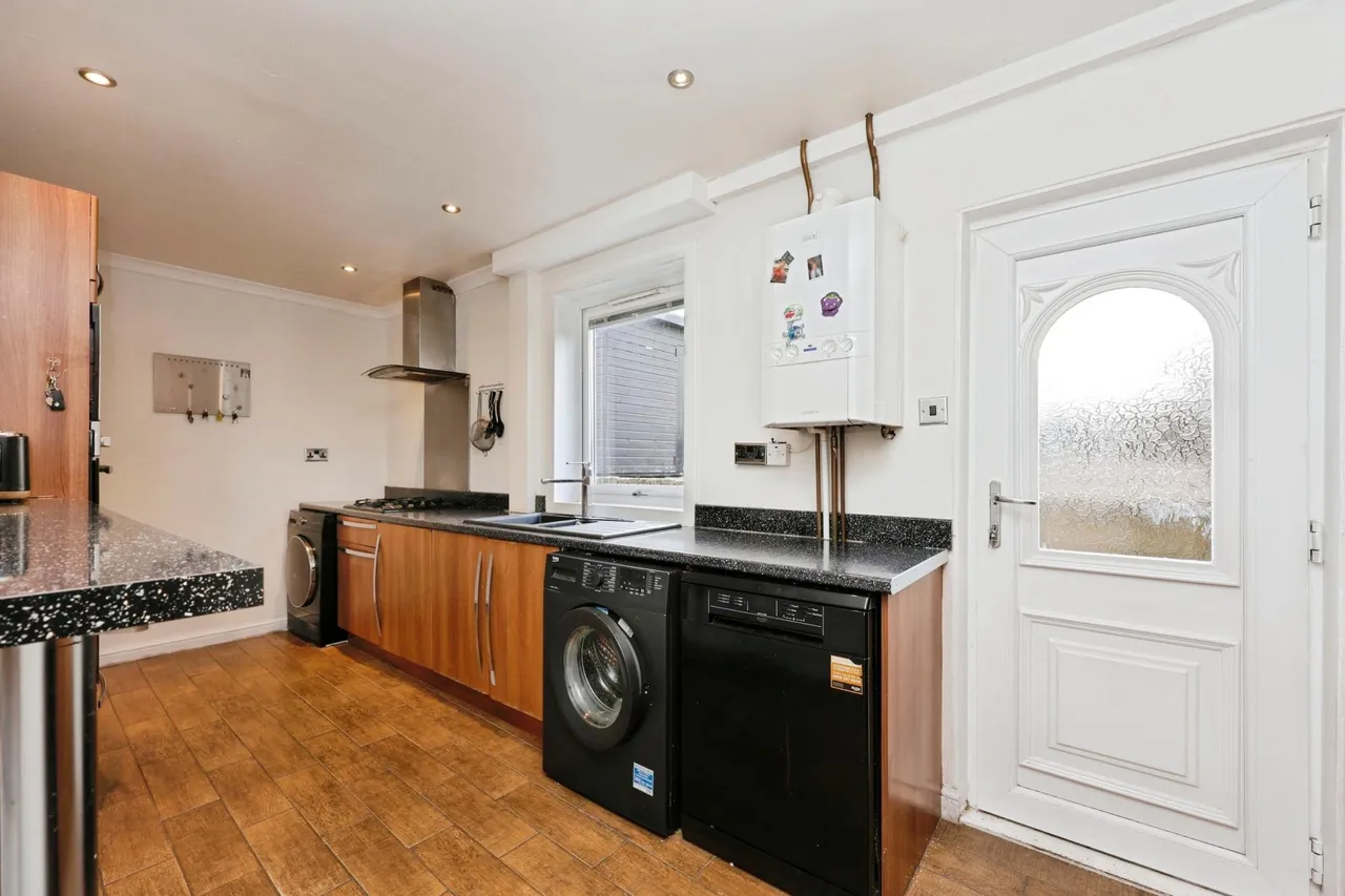 Wedderburn Crescent, Dunfermline, KY11, photo 13