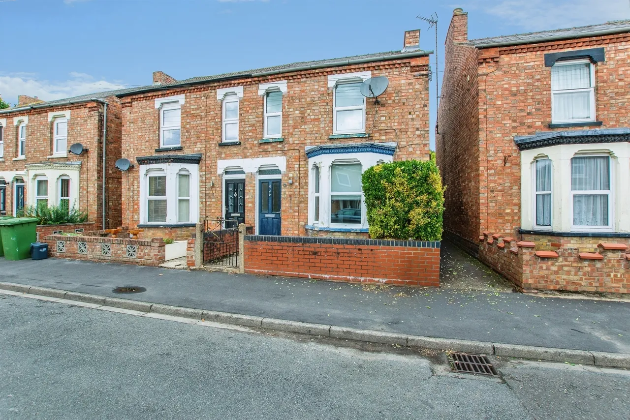 3 bed house for sale, York Road, Wisbech, PE13