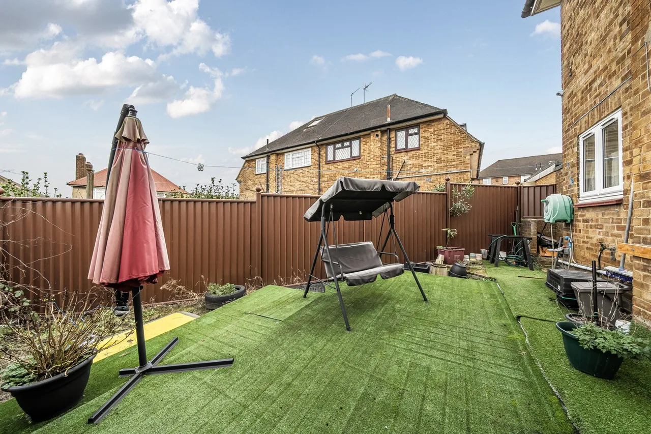 Milton Road, DA16, photo 11
