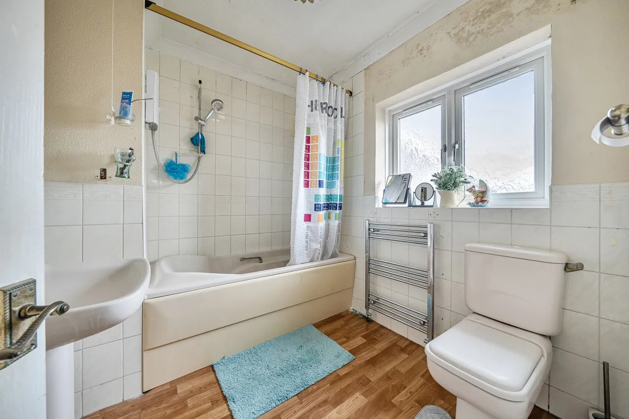 Milton Road, DA16, photo 7