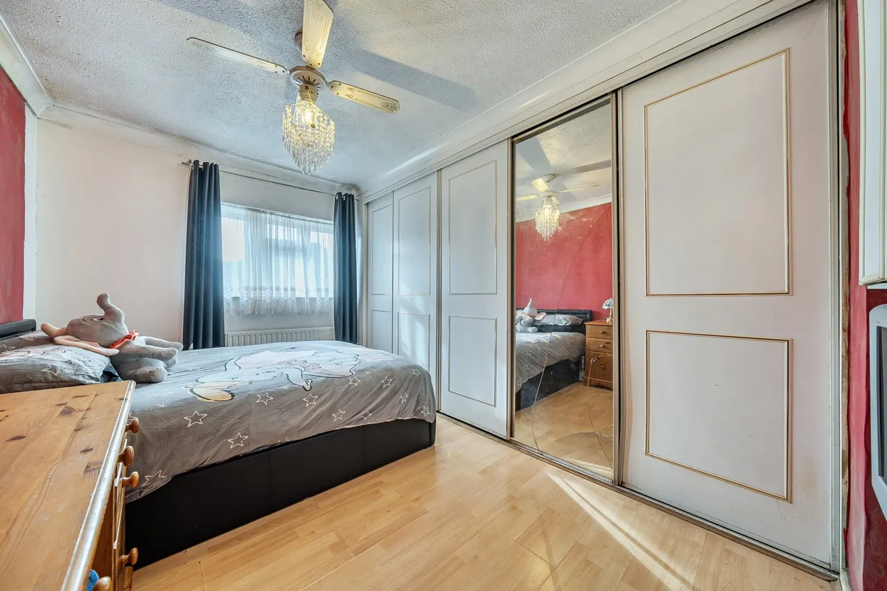 Milton Road, DA16, photo 6