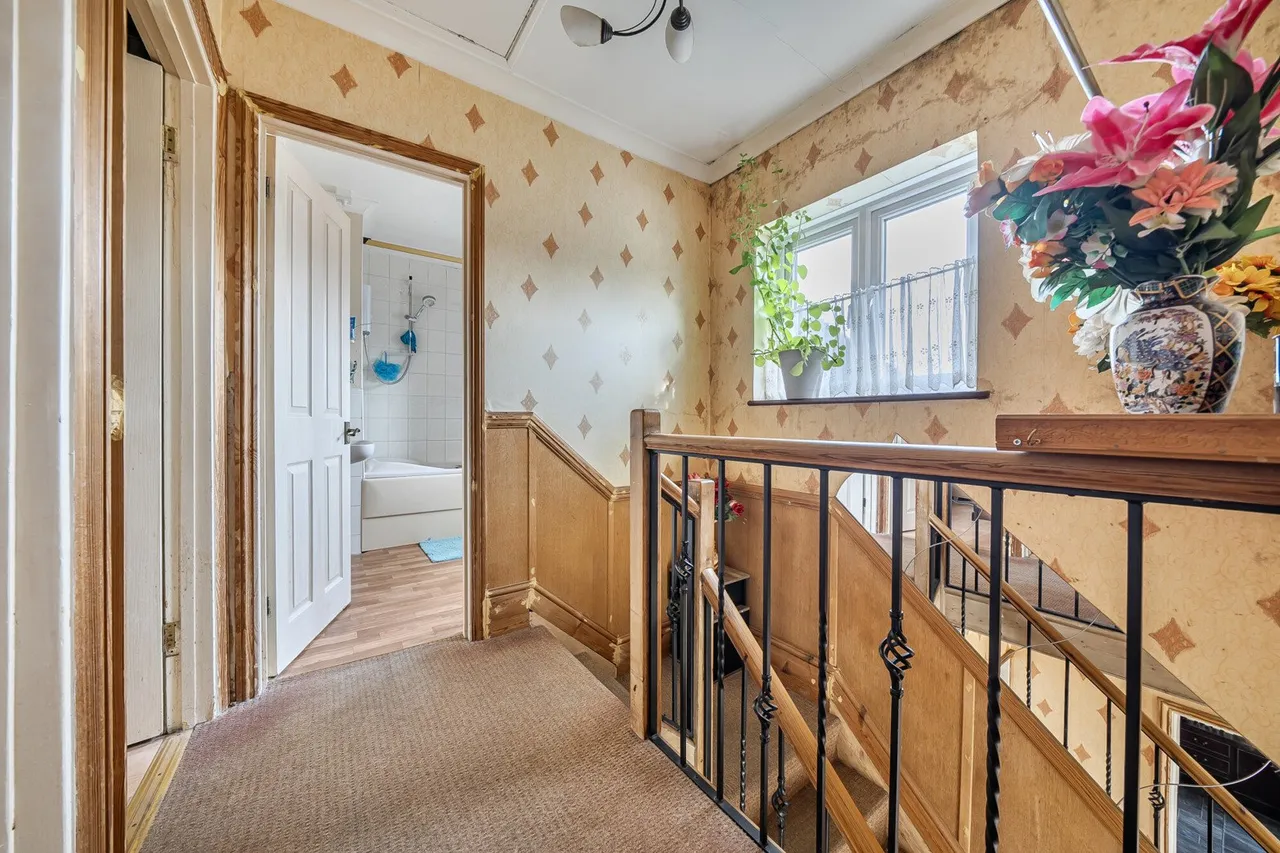 Milton Road, DA16, photo 10