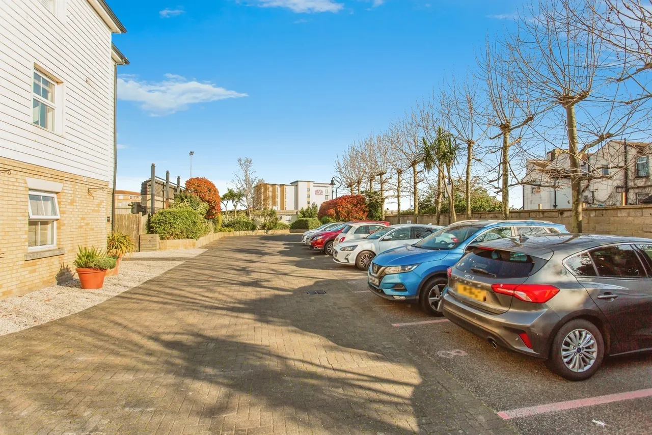 Audley Court, 1 Forge Way, Southend-on-Sea, Essex, SS1, photo 16