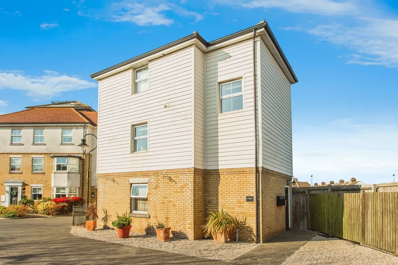 Audley Court, 1 Forge Way, Southend-on-Sea, Essex, SS1, photo 17