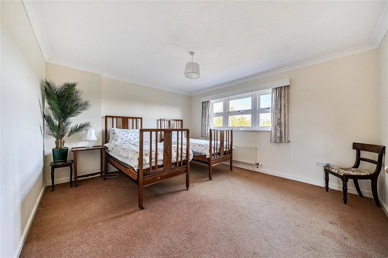 Tatham Court, Taunton, TA1, photo 12