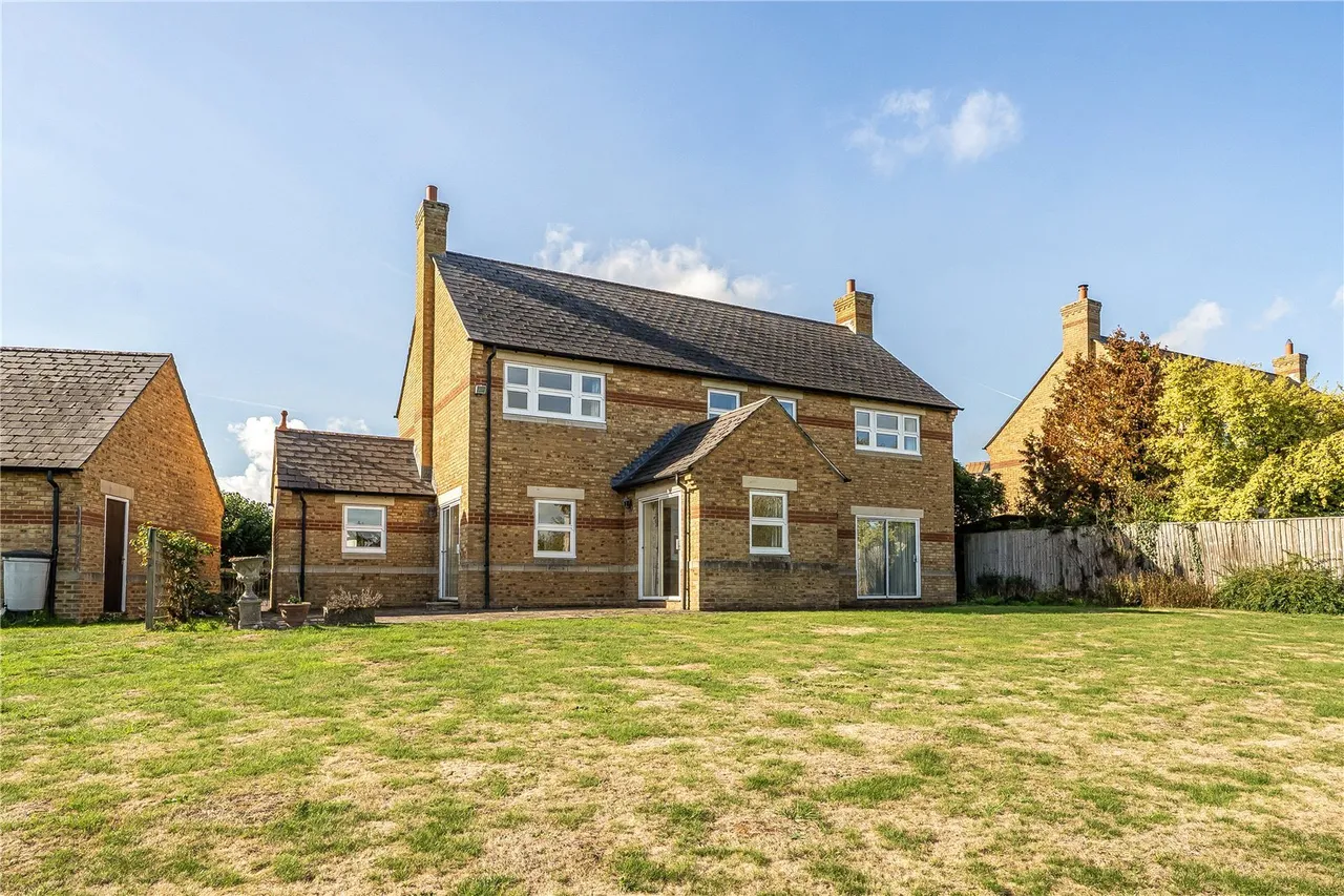 Tatham Court, Taunton, TA1, photo 16
