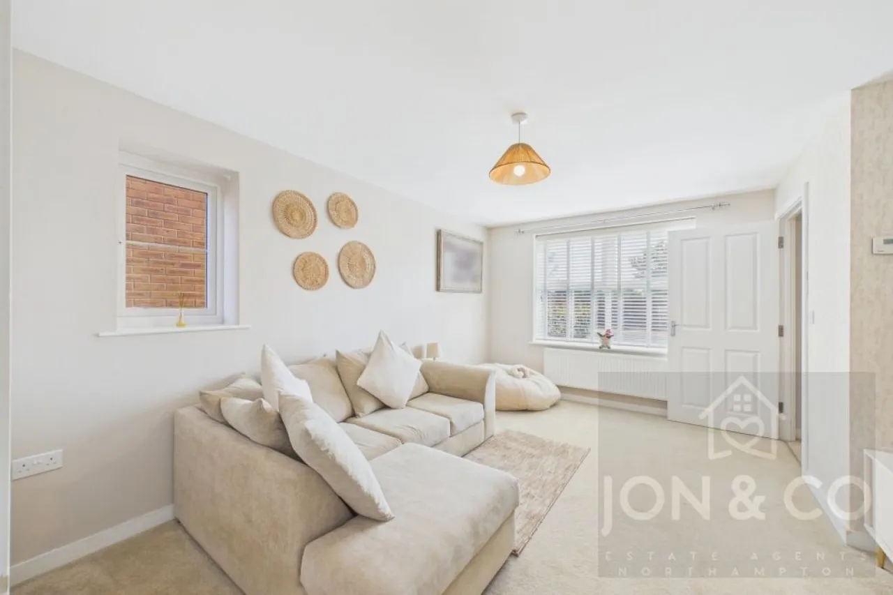 Cowpasture Court, Moulton, NN3, photo 5