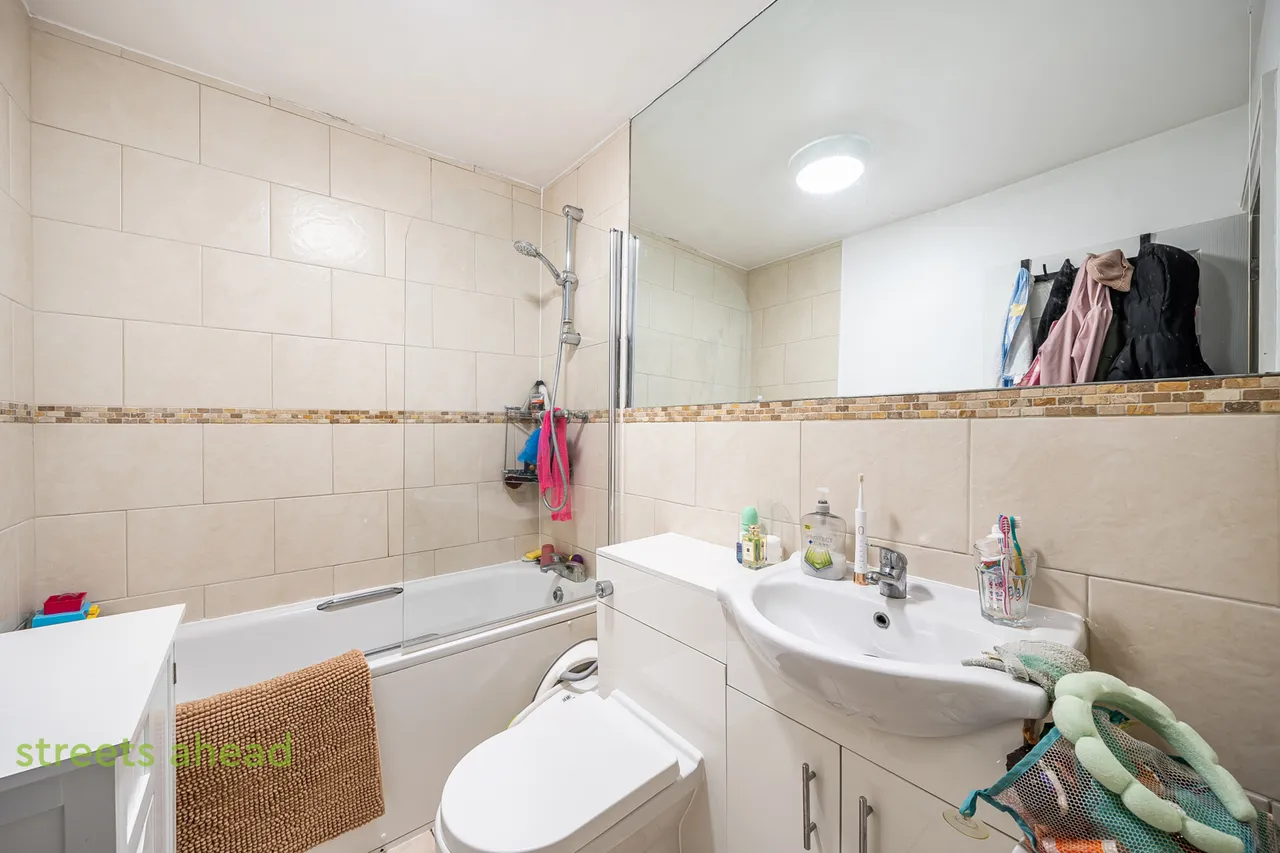 Addiscombe Road, Croydon, CR0, photo 12