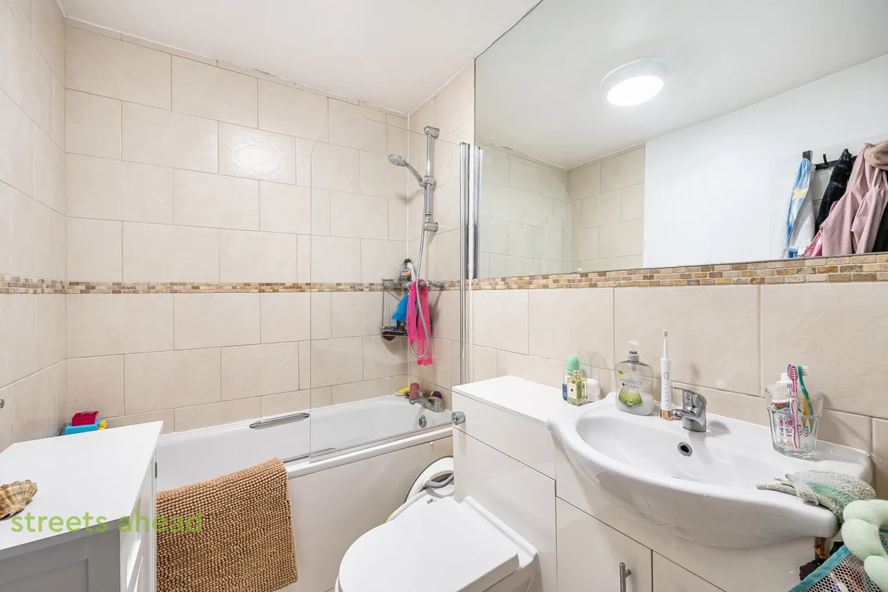 Addiscombe Road, Croydon, CR0, photo 13