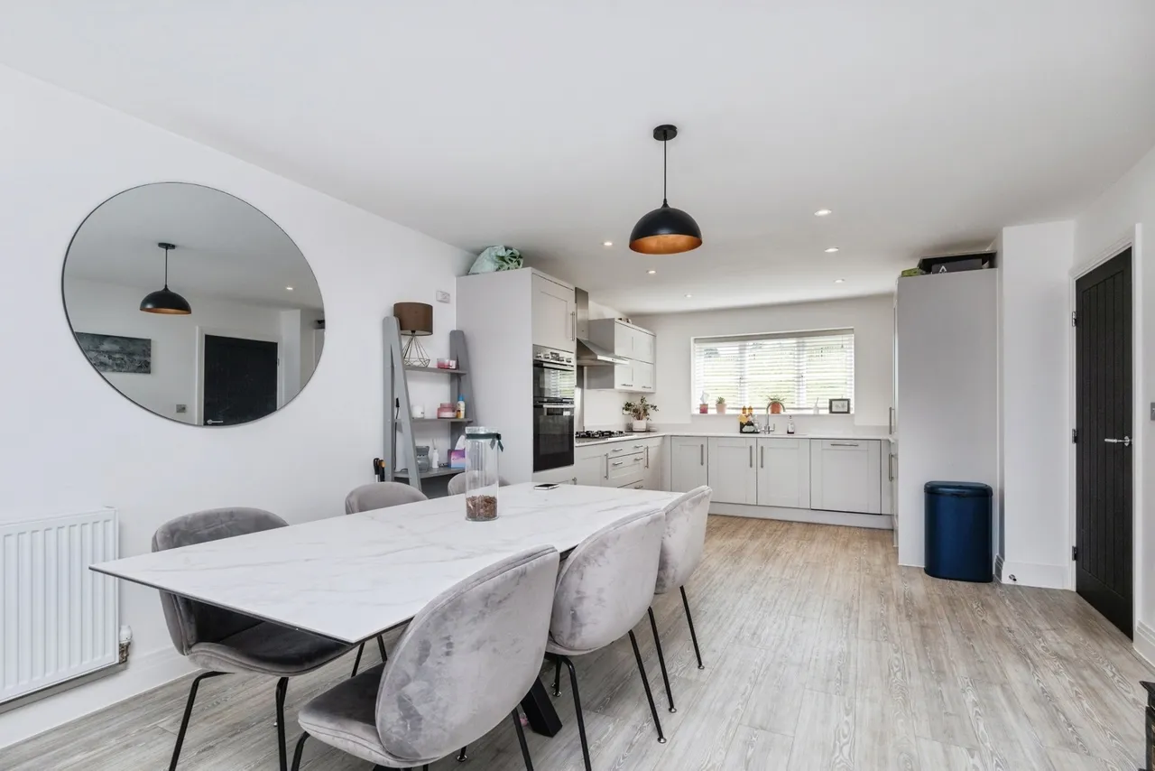 Friswell Road, BANBURY, Oxfordshire, OX16, photo 2