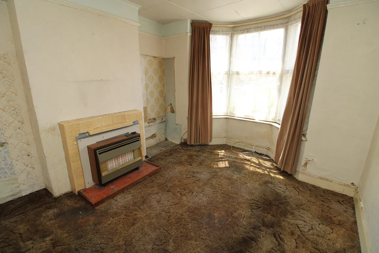 High Street, Clapham, MK41, photo 2