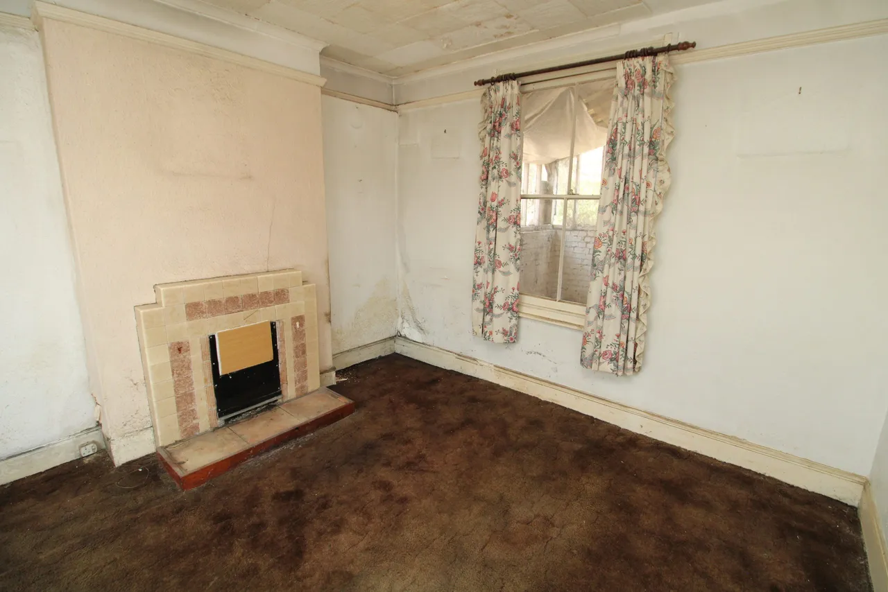 High Street, Clapham, MK41, photo 5