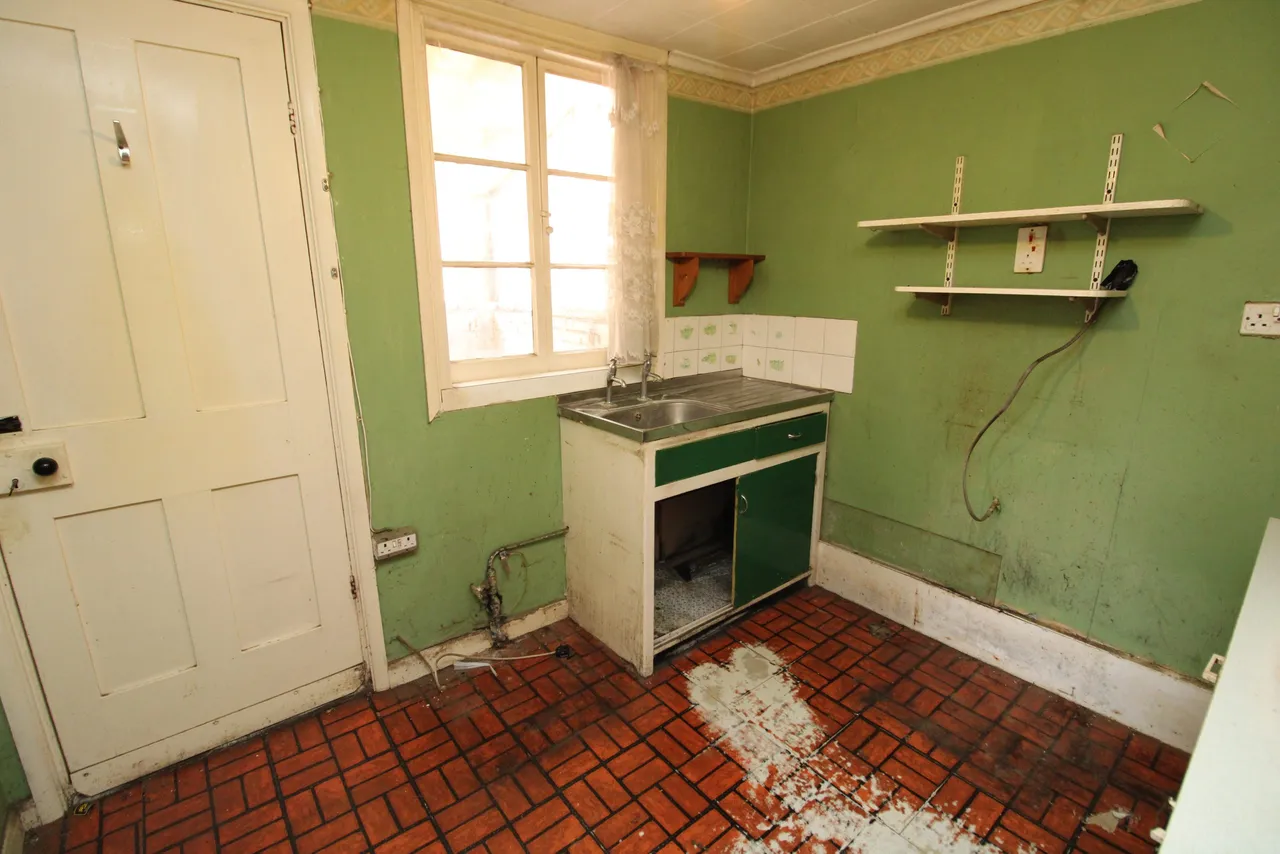 High Street, Clapham, MK41, photo 3