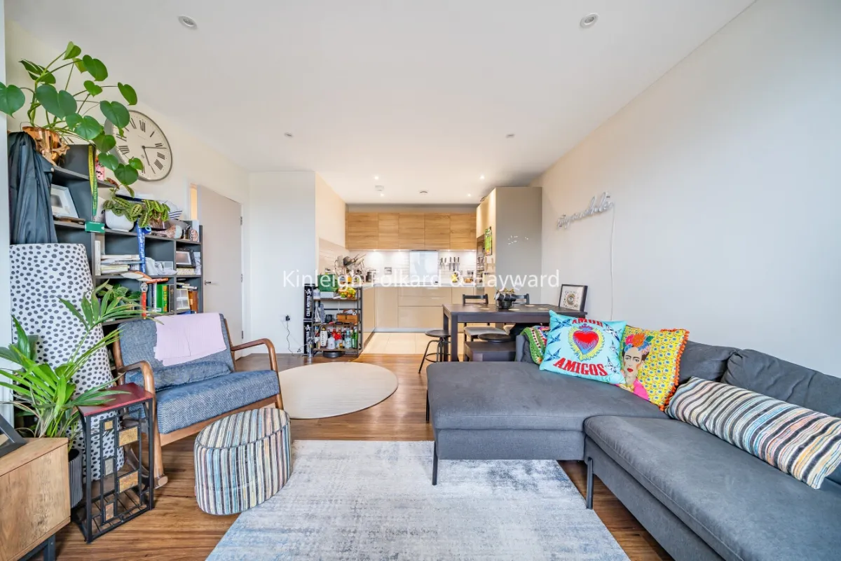 1 bed flat to rent, Stanley Road, Acton, W3