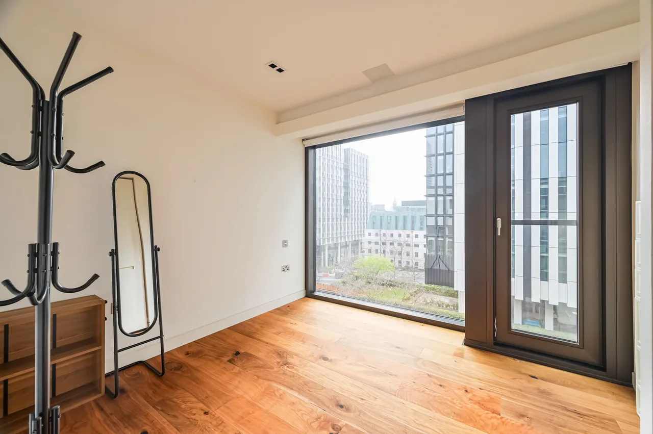 72 Roman House, Wood Street, London, photo 4