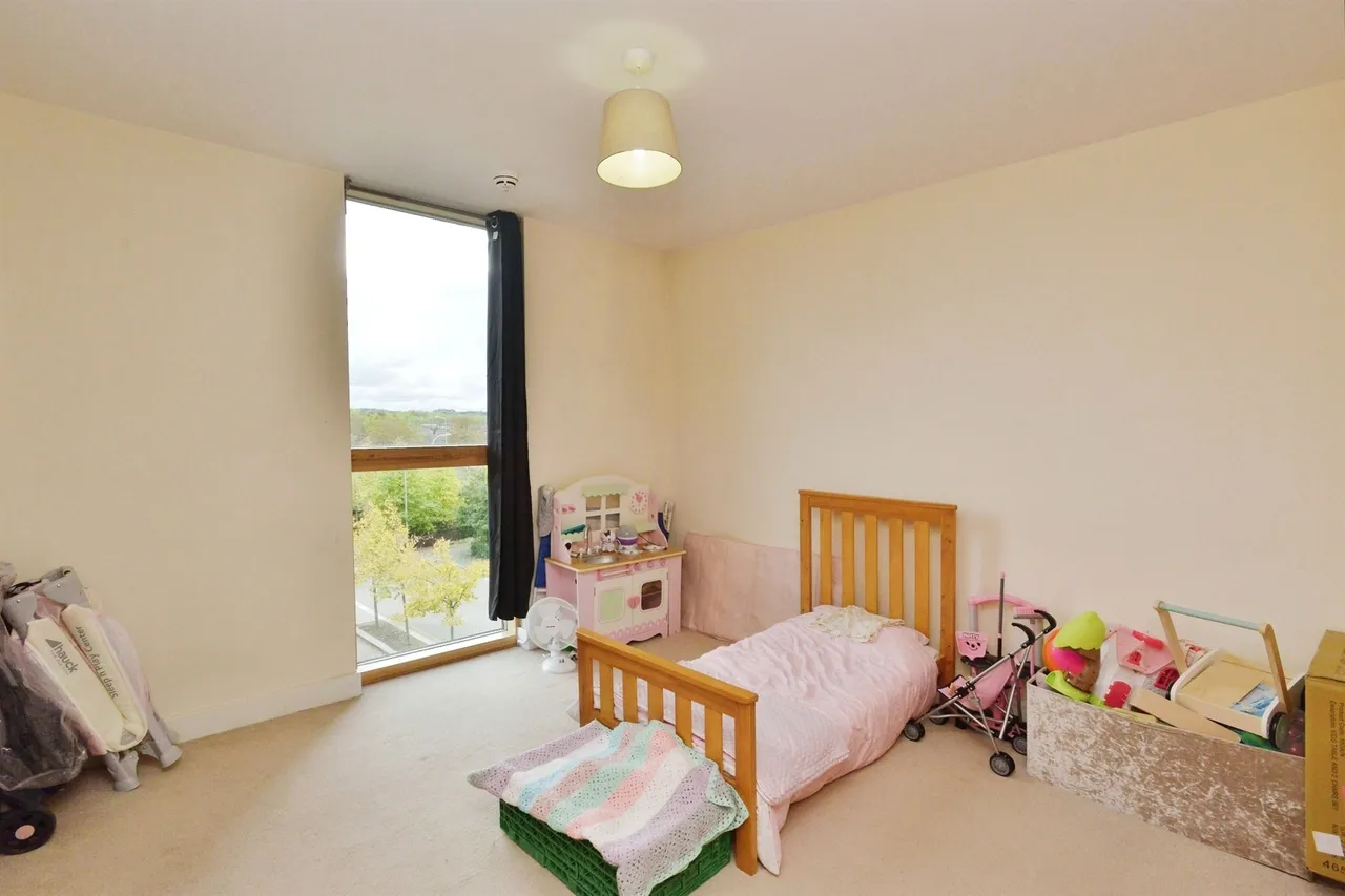 South Row, Milton Keynes, MK9, photo 17