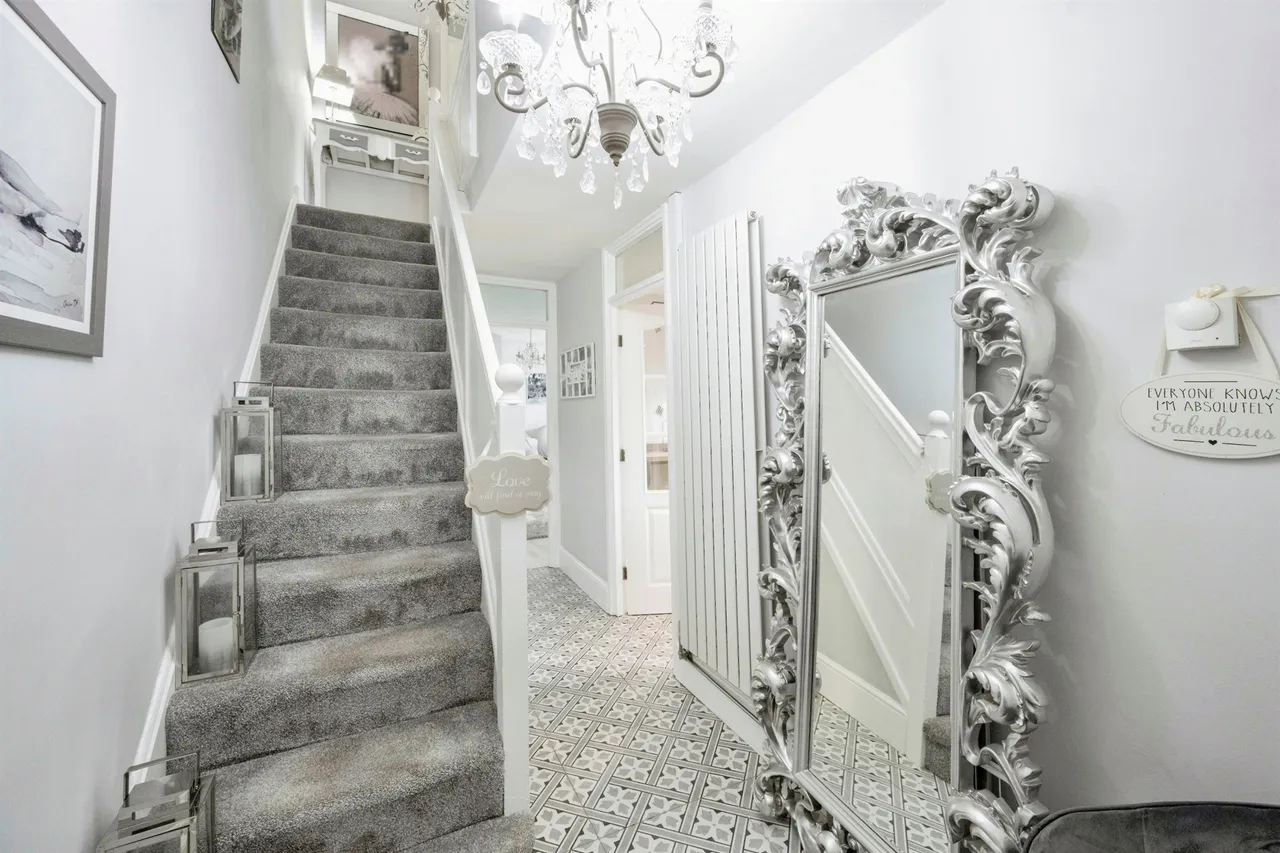 Hawthorn Grove, Conisbrough, DN12, photo 16