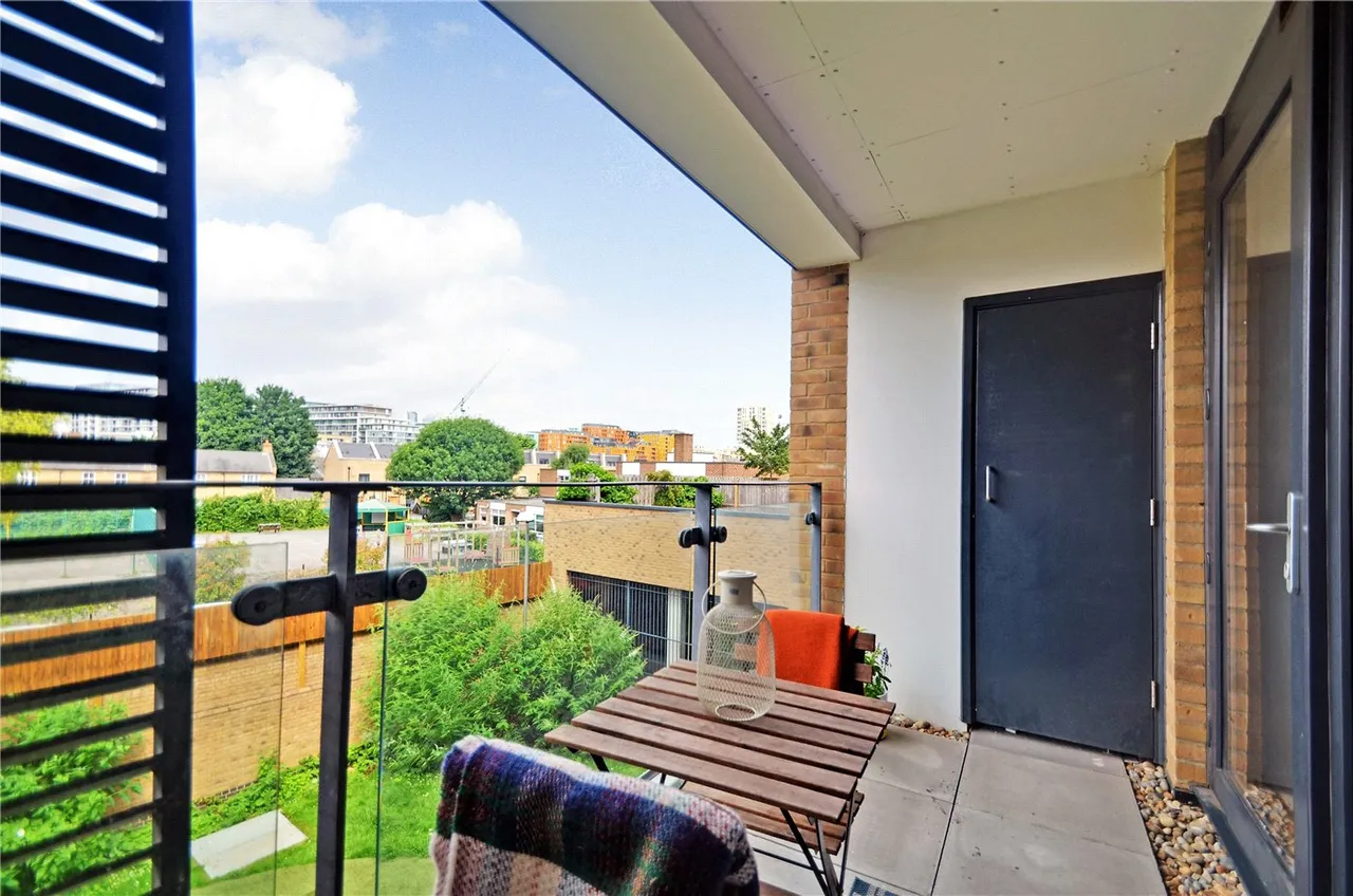 Blackwall Lane, Greenwich, London, SE10, photo 2