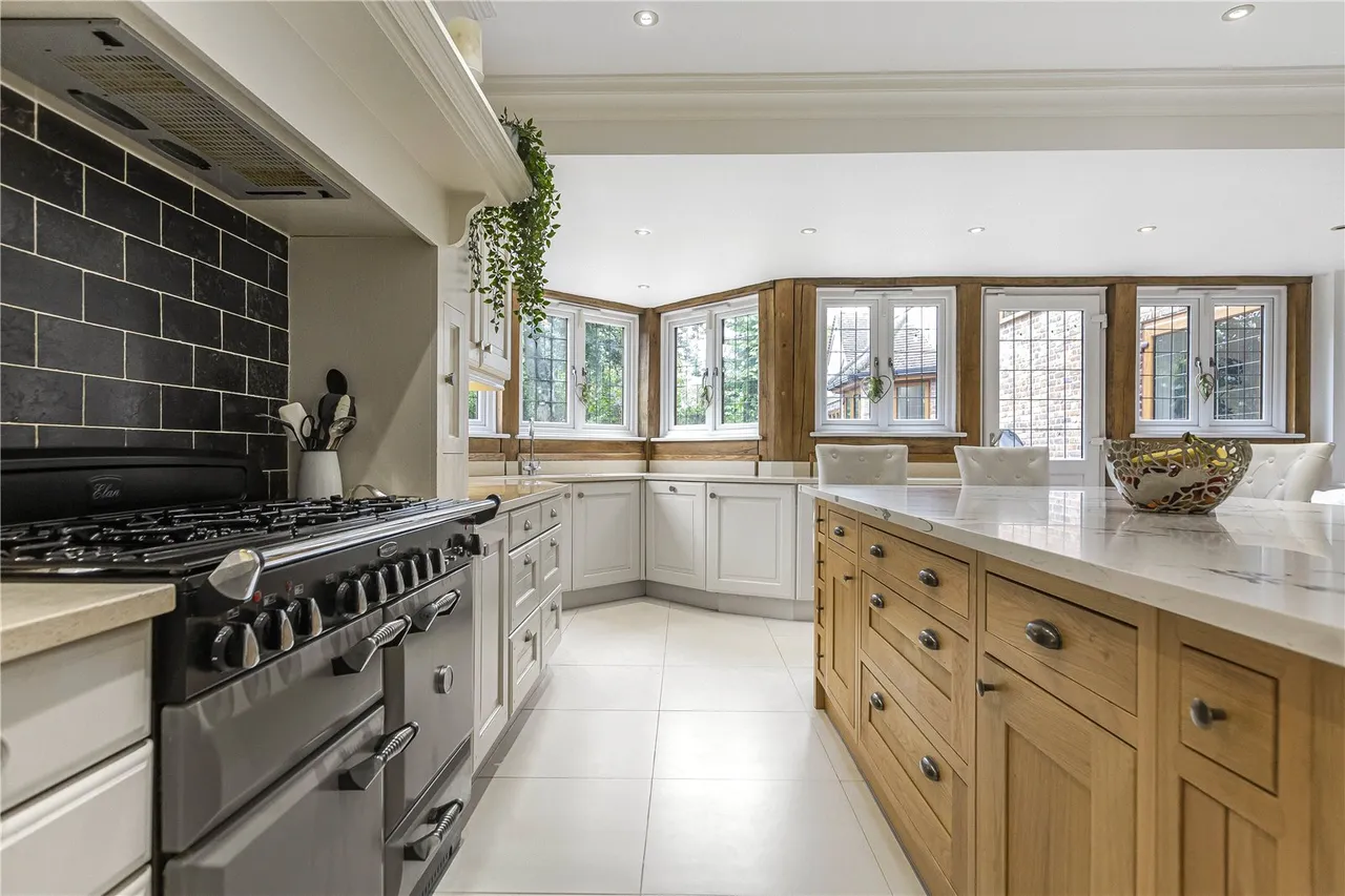 Hanyards Lane, Cuffley, Hertfordshire, EN6 4AS, photo 6