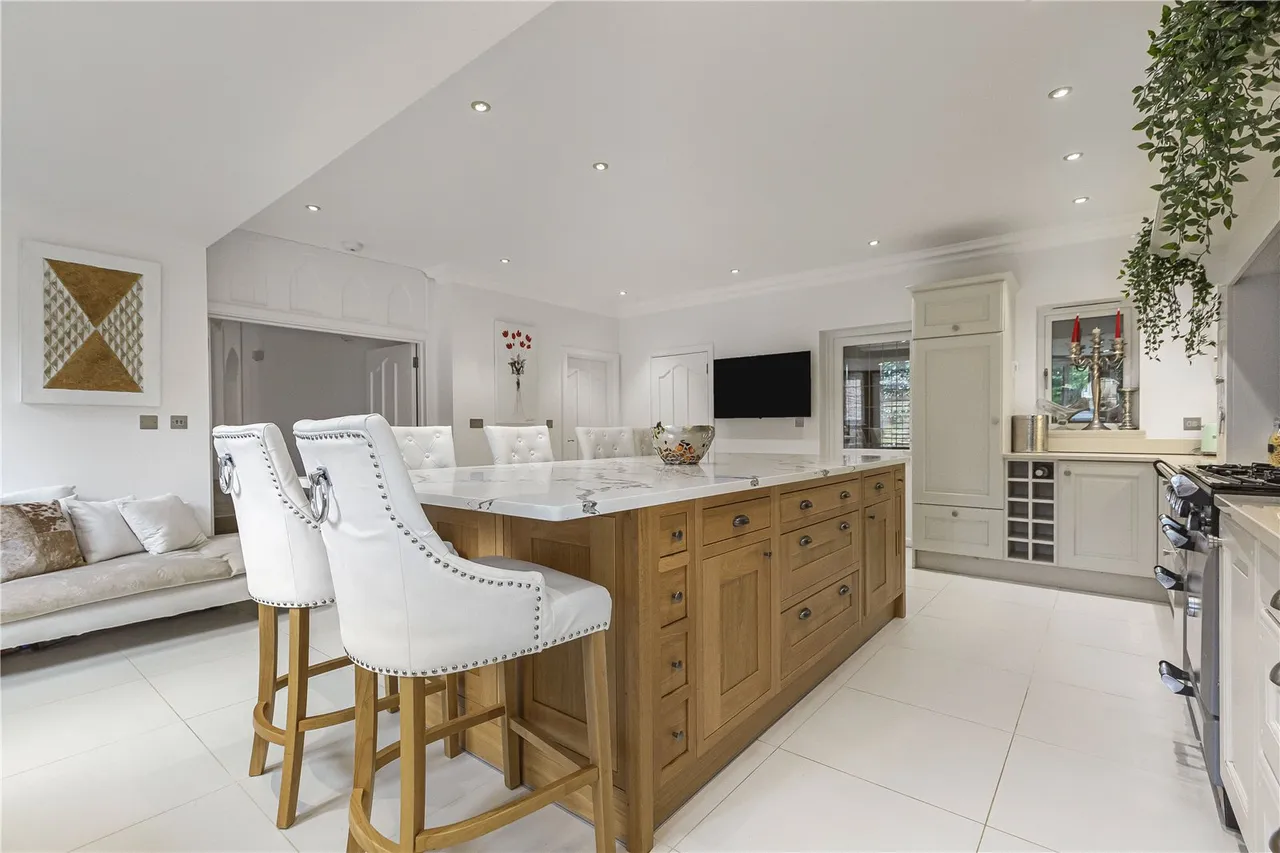 Hanyards Lane, Cuffley, Hertfordshire, EN6 4AS, photo 5