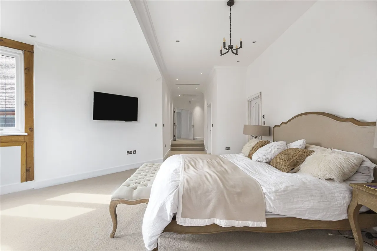 Hanyards Lane, Cuffley, Hertfordshire, EN6 4AS, photo 28