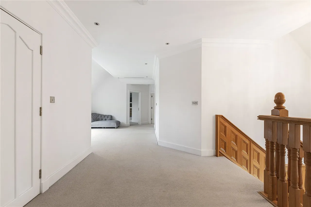 Hanyards Lane, Cuffley, Hertfordshire, EN6 4AS, photo 25