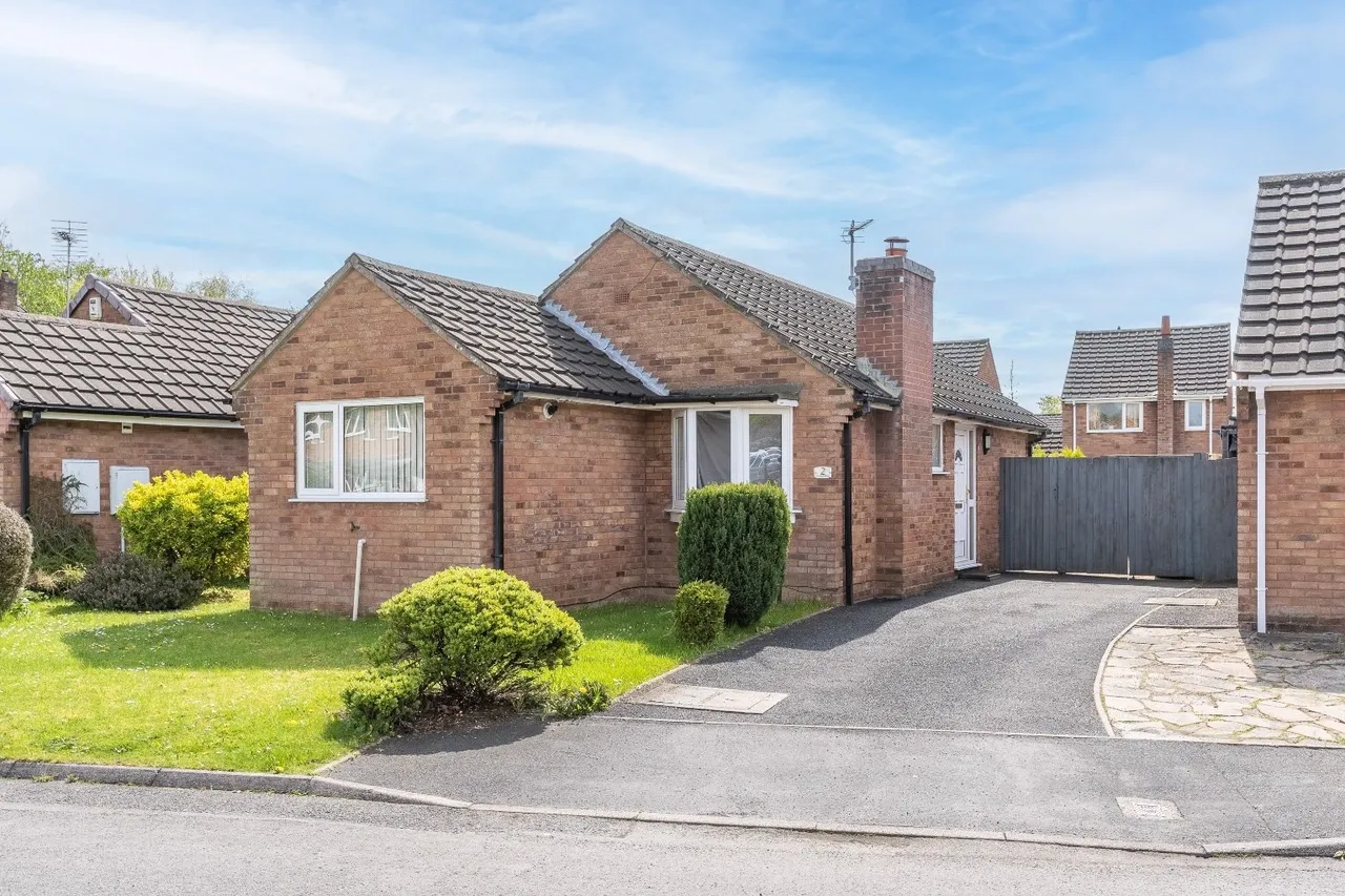 2 bed house for sale — Nickless Way, Nickless Way, Dawley TF4 2QZ
